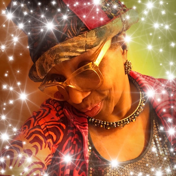 Meet your Posher, Pat - Picture 2 of 5